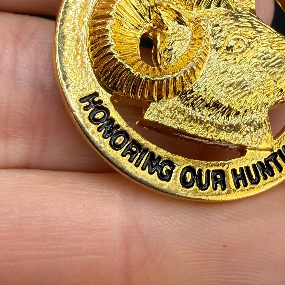 Vintage Hunting Brooch Gold Tone SCI-XXXII Honoring Our Hunting Heritage